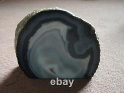 Sliced Agate Geode Half Stone Rock Polished Agate Crystal Grey Blue stunning