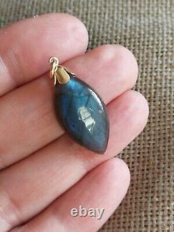 Solid 9ct Gold natural rainbow blue Fiery spectoralite Labradorite pendant Only