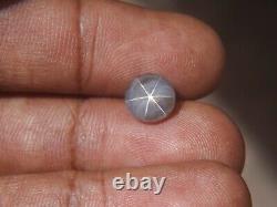 4,11cts Saphir étoilé gris 100% naturel, provenance SRILANKA, pierre précieuse taillée en forme ronde-ovale