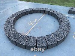 Cercle de jardin de 80 cm en pierres de brique grises pour contourner les arbres et les bordures de pelouse en granit gris.