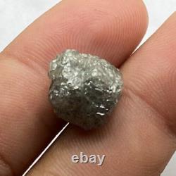 Diamant brut naturel non taillé de 14+tcw couleur grise diamant irrégulier