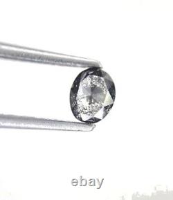 Diamant naturel sel et poivre gris ovale taillé en brillant complet 0,37 carats SI1 4,9 x 3,9 x 2,3 mm