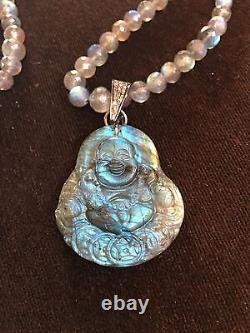 Les créations de Leslie A. Collier pendentif en Labradorite et Bouddha sculpté avec des diamants