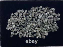 Lot de Diamants Bruts Naturels 20TCW Mélange de Couleurs Grises et Noires 2-3 MM Forme Irrégulière